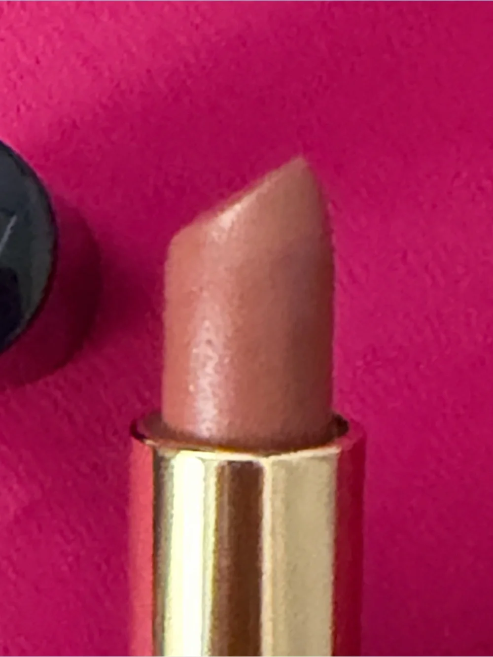 Estee Lauder #112 Beige Color Pure Color Long lasting Lipstick New in tube!